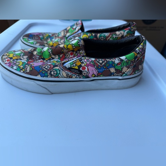 Vans Nintendo Design Slip-On Sneakers - Picture 6 of 8